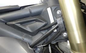 TRIUMPH STREET TRIPLE 85 2013