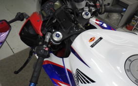 HONDA CBR600RR GEN 3 2010 PC40