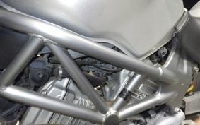 HONDA VTR 250 2003 MC33