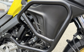 SUZUKI DL650 ( V-Strom 650 ) 2023 C733M