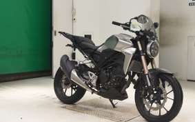 HONDA CB250RA 2015 MC52