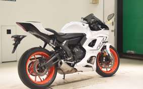 YAMAHA YZF-R7 2023 RM39J