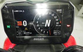 DUCATI STREETFIGHTER V4 S 2021