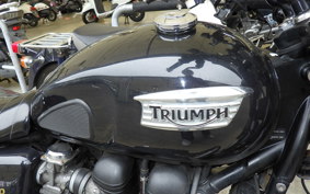 TRIUMPH BONNEVILLE 2014