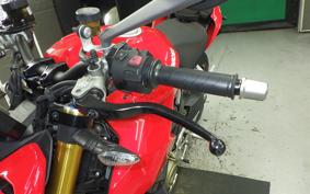 DUCATI STREETFIGHTER V4 S 2021