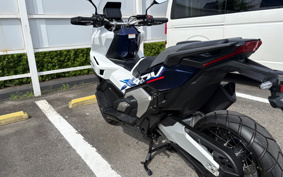 HONDA X-ADV 750 2026 RH21