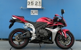 HONDA CBR600RR GEN 3 PC40