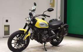DUCATI SCRAMBLER ICON 2015