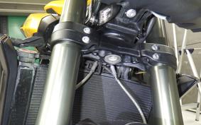 TRIUMPH STREET TRIPLE RS 2023