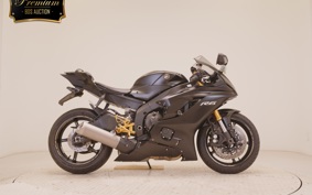 YAMAHA YZF-R6 2019