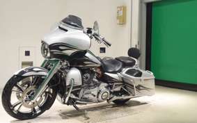 HARLEY FLHXSE 1800CVO 2015