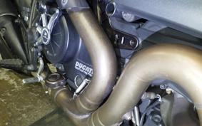 DUCATI DIAVEL 2012