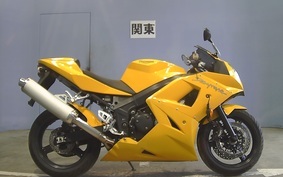 TRIUMPH DAYTONA 600 2004 H830S3