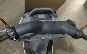 YAMAHA MAJESTY 125 SE27