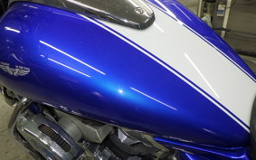 SUZUKI BOULEVARD M109R 2011