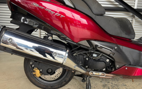 HONDA SILVERWING400GT 2013 NF03