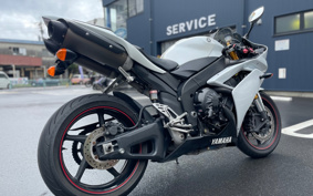 YAMAHA YZF-R1 2010 RN20