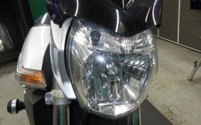 SUZUKI GSR600 2006