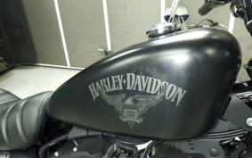 HARLEY XL883N 2015
