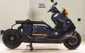 BMW CE-04 2025