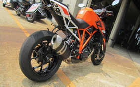 KTM 1290 SUPER DUKE R 2014 V3940