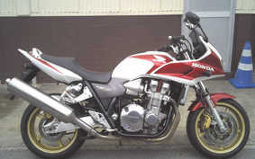 HONDA CB1300SB SUPER BOLDOR 2005 SC54
