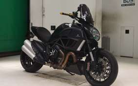 DUCATI DIAVEL 2012