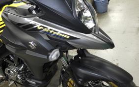 SUZUKI DL650 ( V-Strom 650 ) XTA 2018 C733A