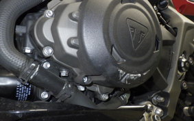 TRIUMPH STREET TRIPLE R 2021