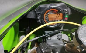 KAWASAKI ZX 10 NINJA R 2004 ZXT00C
