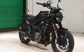 HUSQVARNA SVARTPILEN 401 2023