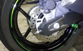 KAWASAKI Z800 2021