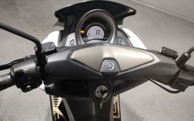YAMAHA N-MAX 155 SG50J