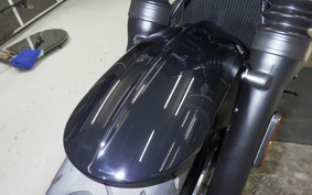 TRIUMPH BONNEVILLE BOBBER 2025