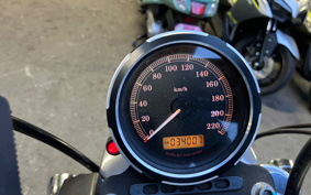 HARLEY XL883L 2010 CR2