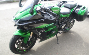 KAWASAKI NINJA H2 SX SE 2018 ZXT02A