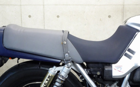 SUZUKI GSX1100S KATANA 2000 GU76A