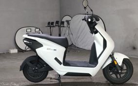 HONDA EM1 e: EF16