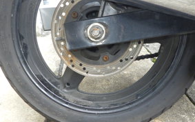 SUZUKI GSR250 2000