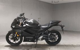 YAMAHA YZF R-3 2019 RH13J