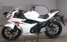 SUZUKI GSX-R125 DL33B