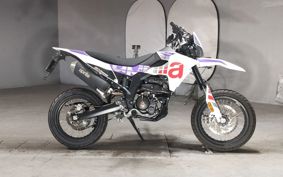 APRILIA SX 125 ..
