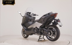 YAMAHA T-MAX 560 2026 SJ21J