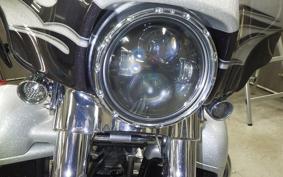 HARLEY FLHXSE 1800CVO 2015