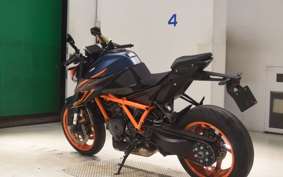 KTM 1290 SUPER DUKE R 2023