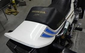 HONDA CB750F 2023 RC04
