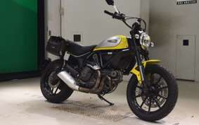 DUCATI SCRAMBLER ICON 2015