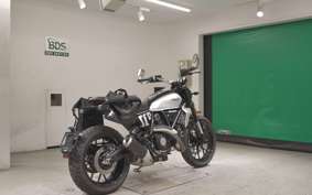 DUCATI SCRAMBLER ICON 2024