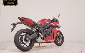 HONDA CBR650R E-Clutch 2025 RH17