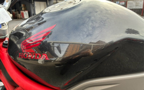 HONDA VTR 250 MC33